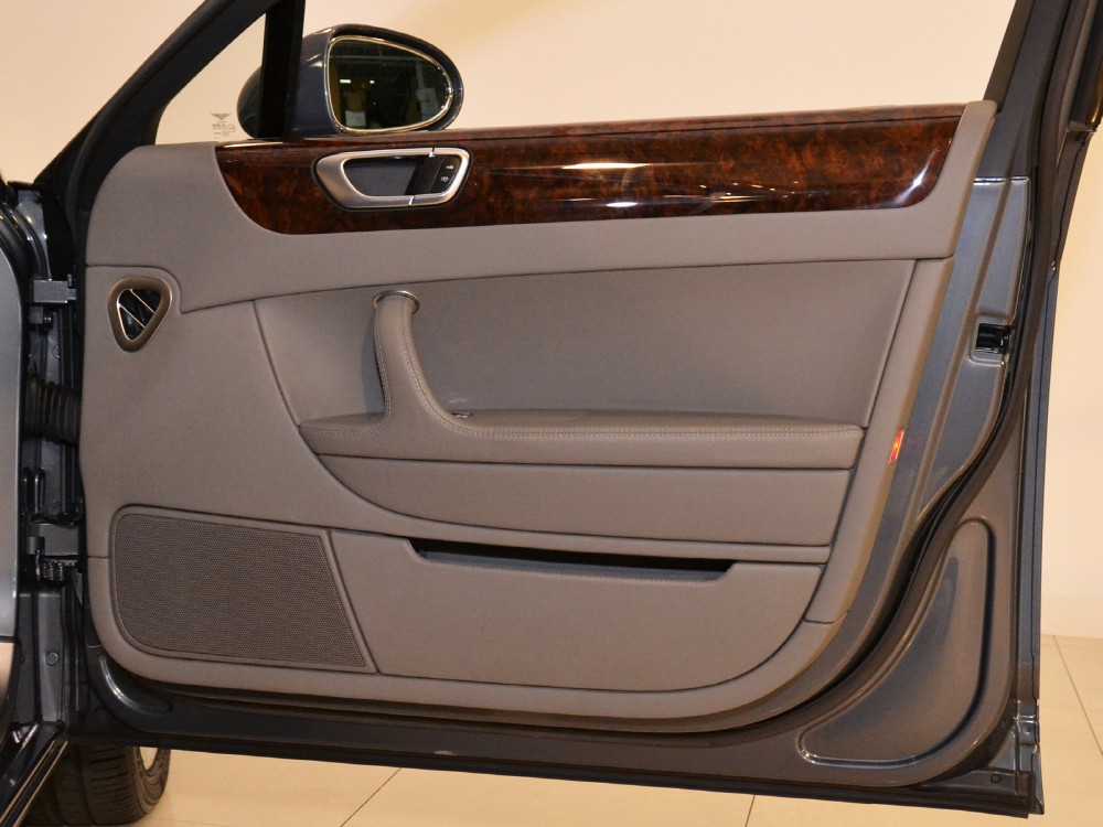 2006 Bentley Continental Flying Spur Image 24
