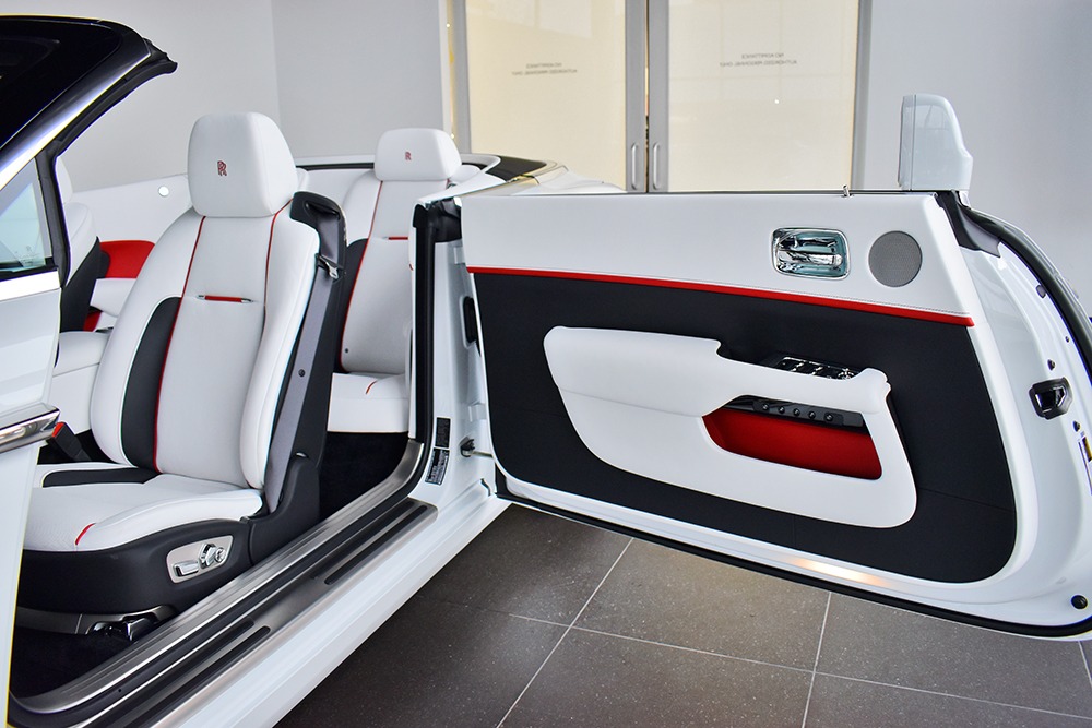 2019 Rolls-Royce Dawn Image 4