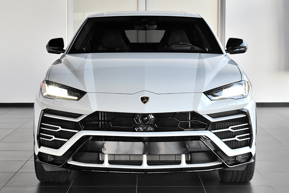 2019 Lamborghini Urus Image 12