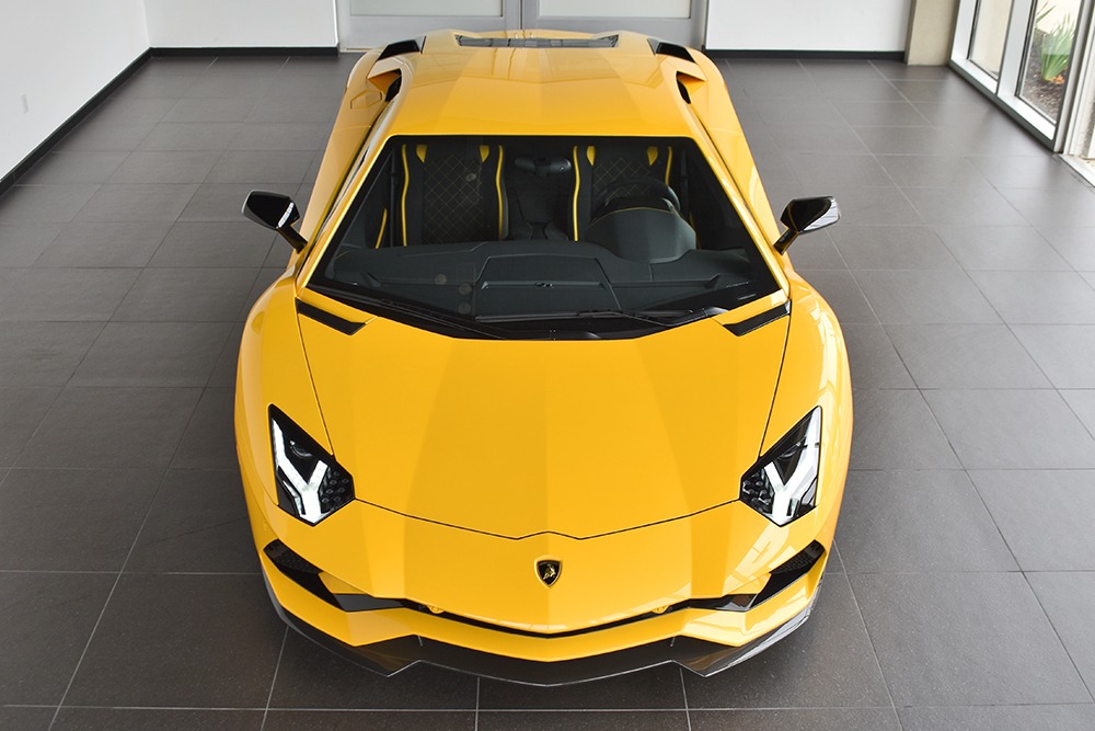 2018 Lamborghini Aventador Image 14