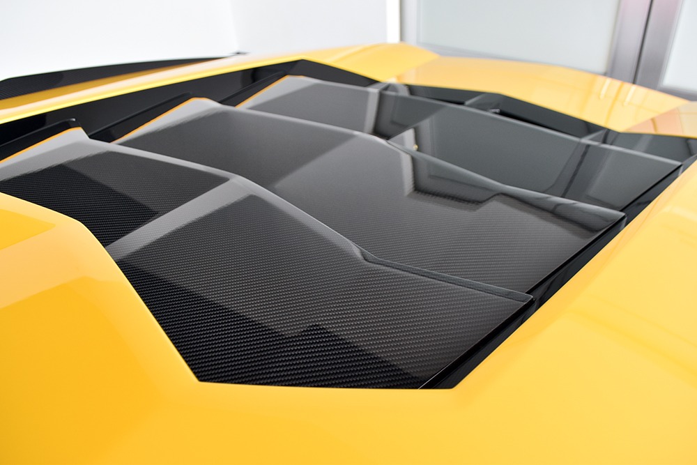 2018 Lamborghini Aventador Image 3