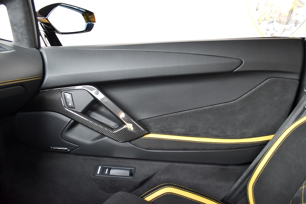 2018 Lamborghini Aventador Image 8