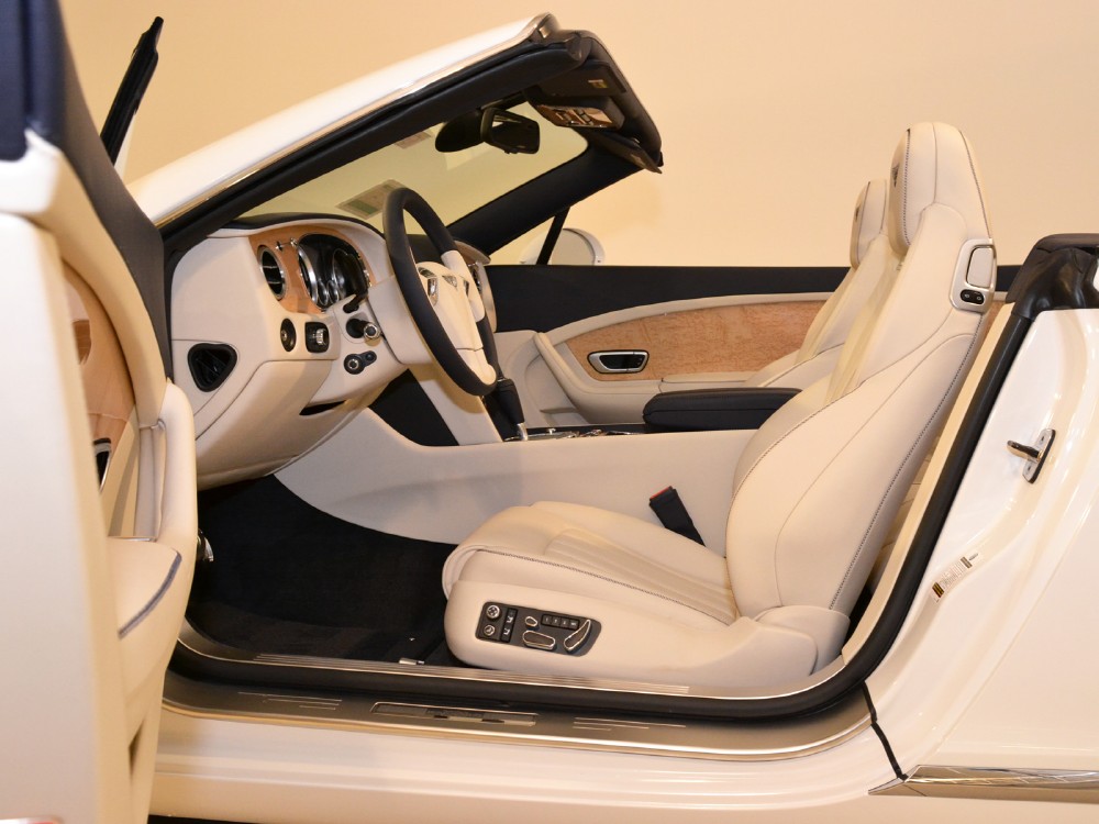 2012 Bentley Continental GT Convertible Image 21