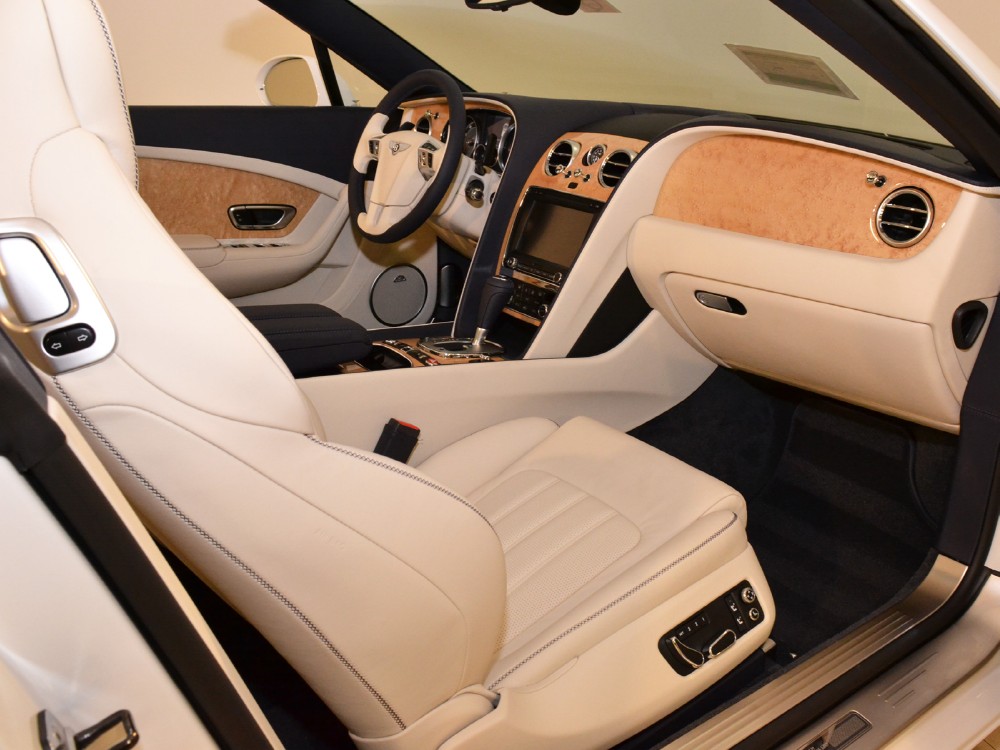 2012 Bentley Continental GT Convertible Image 24