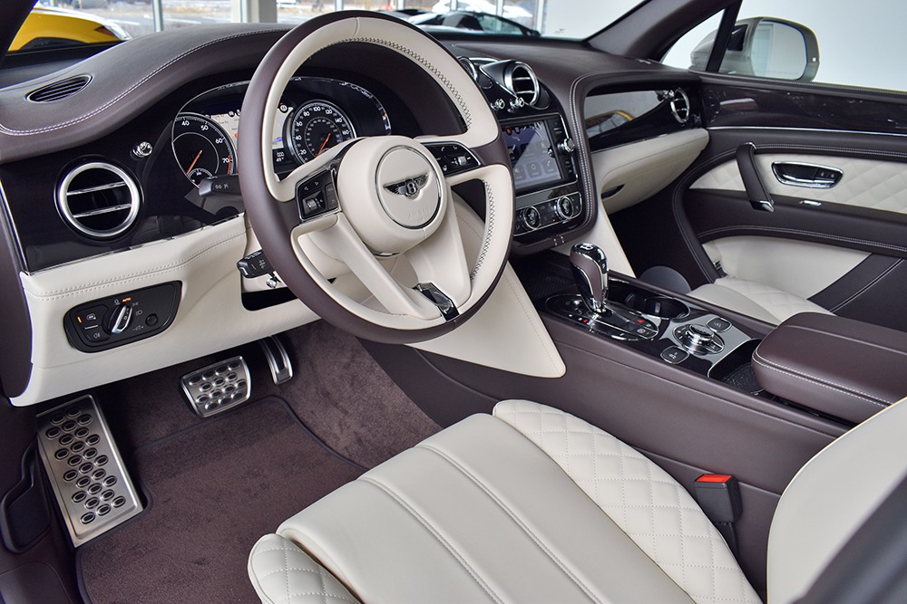 2019 Bentley Bentayga V8 Image 3