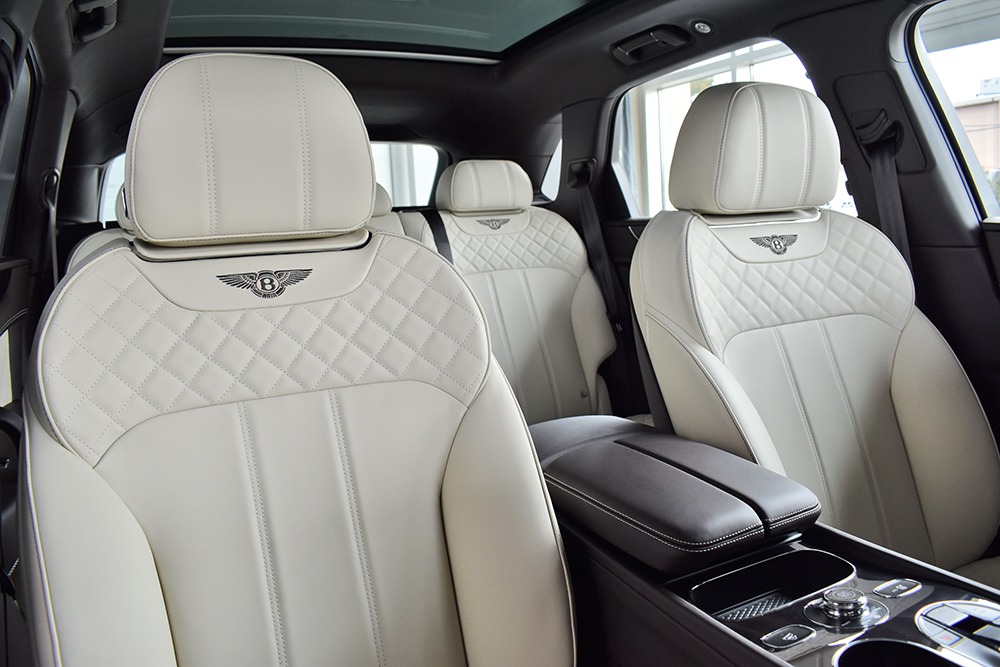 2019 Bentley Bentayga V8 Image 8