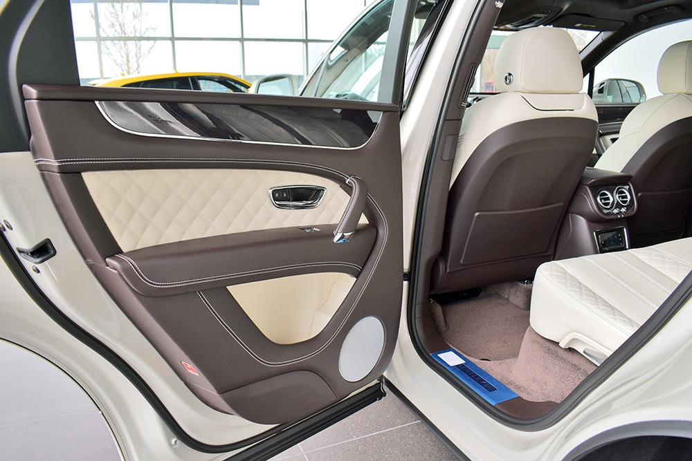 2019 Bentley Bentayga V8 Image 9