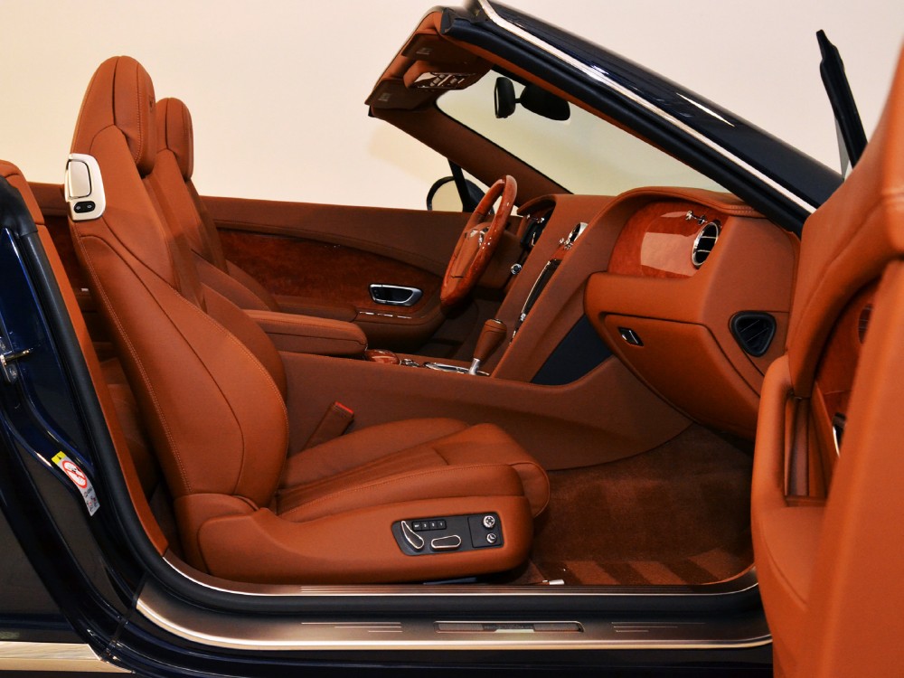 2012 Bentley Continental GT Convertible Image 25