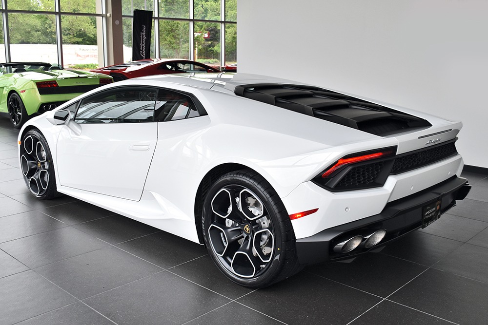 2019 Lamborghini Huracan Image 2
