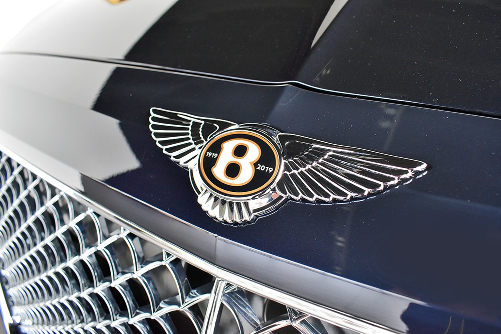 2019 Bentley Bentayga V8 Image 14
