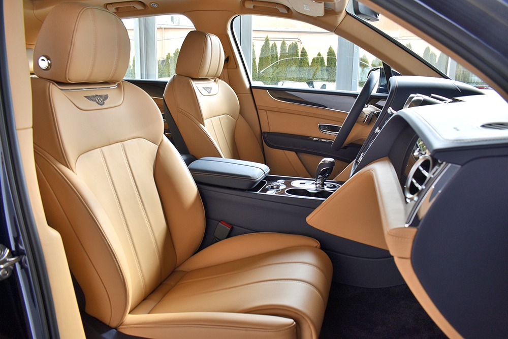 2019 Bentley Bentayga V8 Image 7