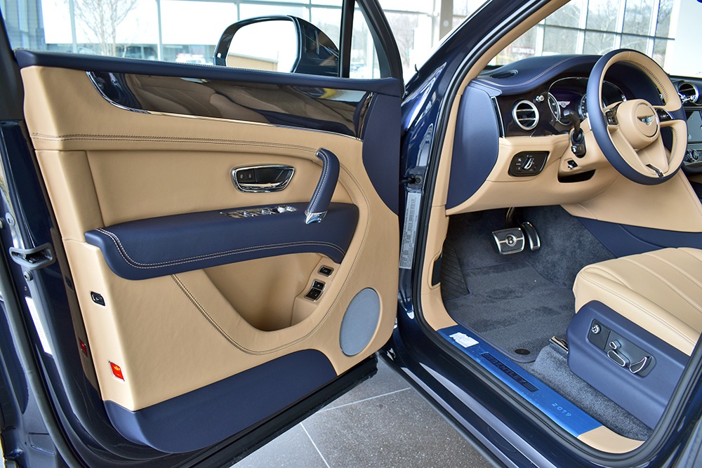 2019 Bentley Bentayga V8 Image 8
