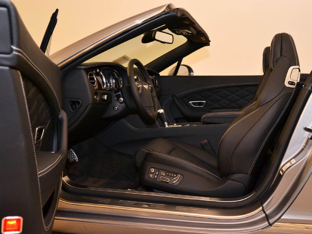 2012 Bentley Continental GT Convertible Image 21