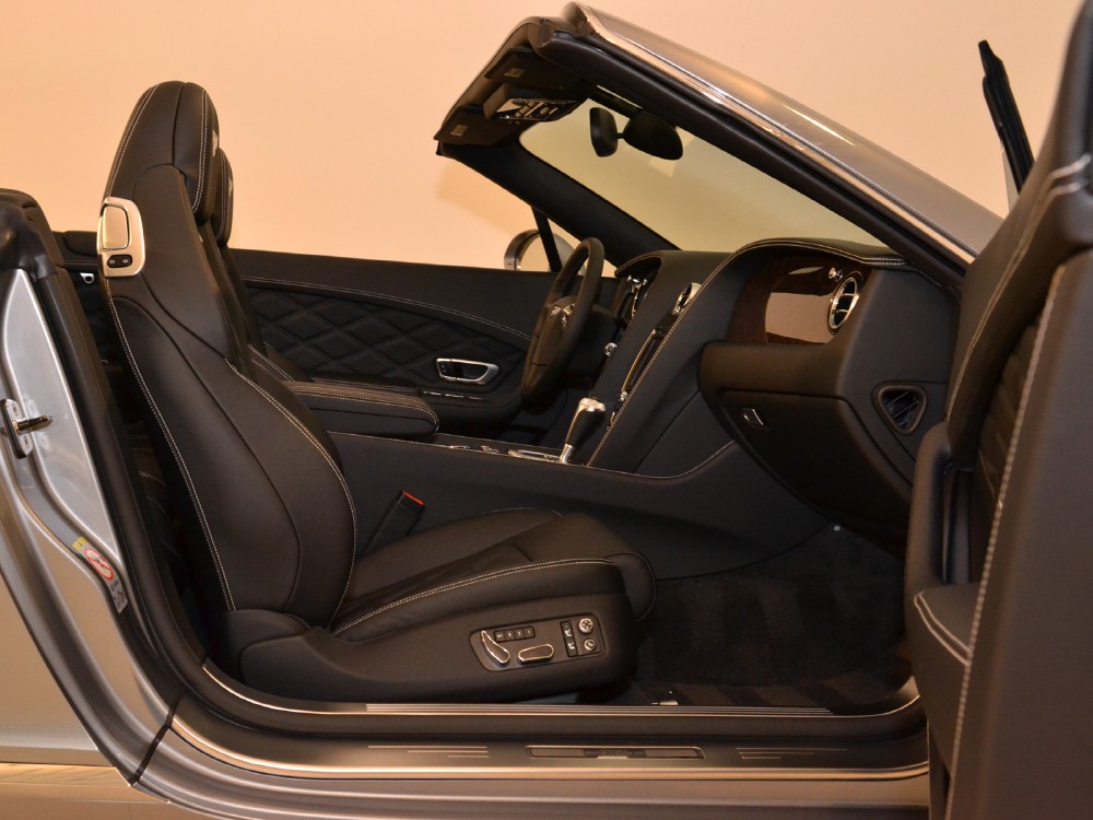 2012 Bentley Continental GT Convertible Image 25