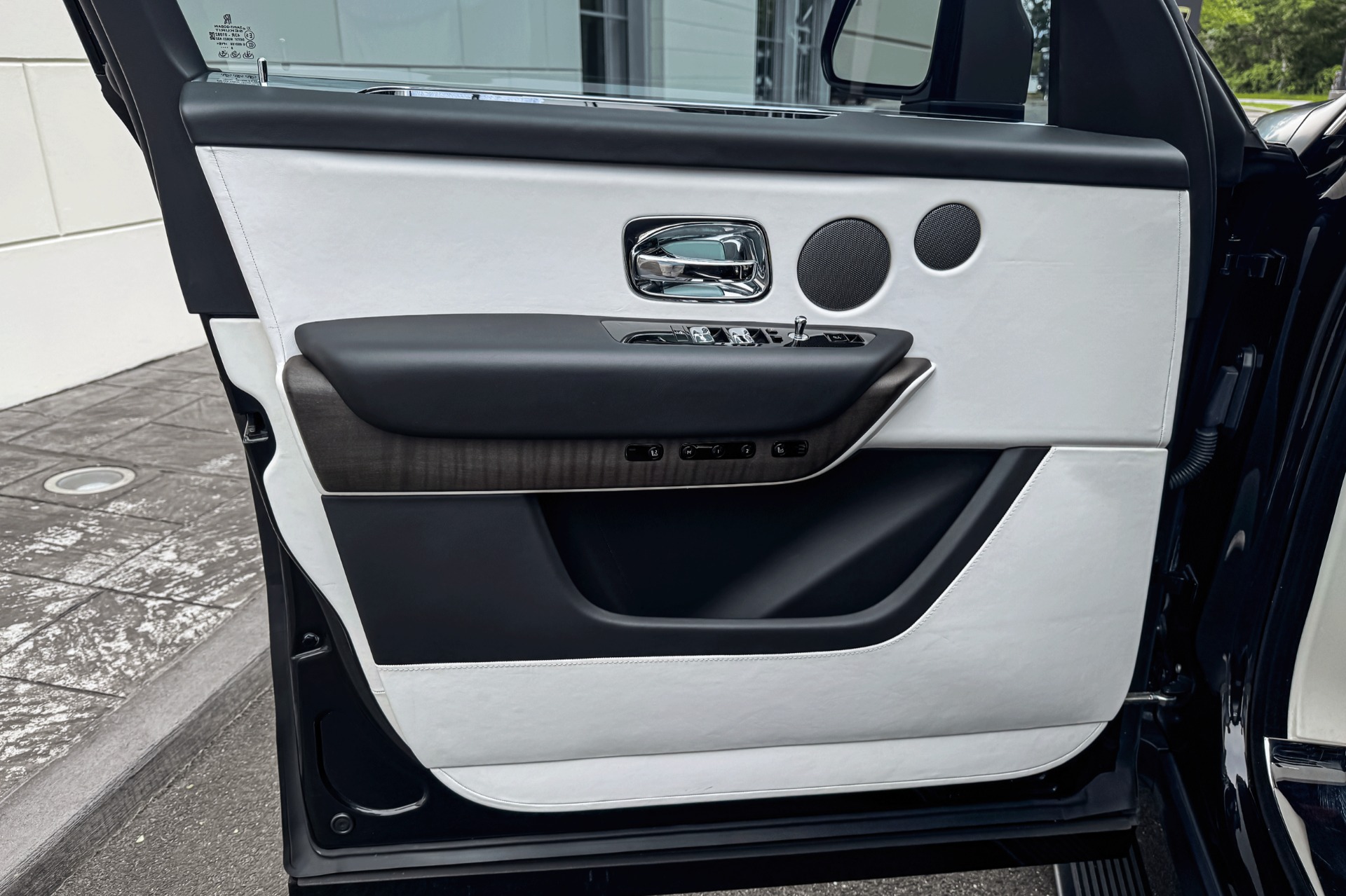 2019 Rolls-Royce Cullinan Image 10
