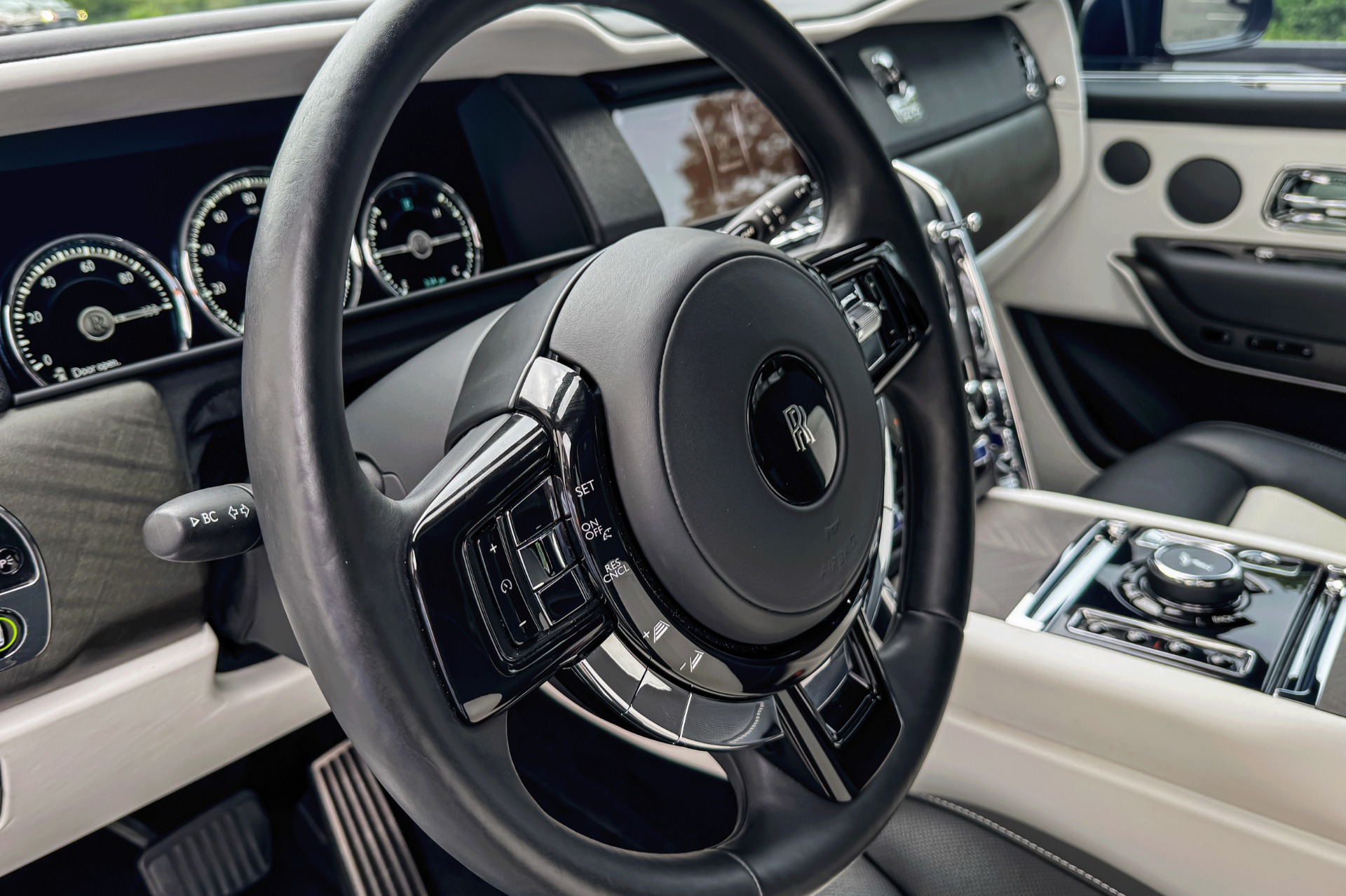 2019 Rolls-Royce Cullinan Image 11