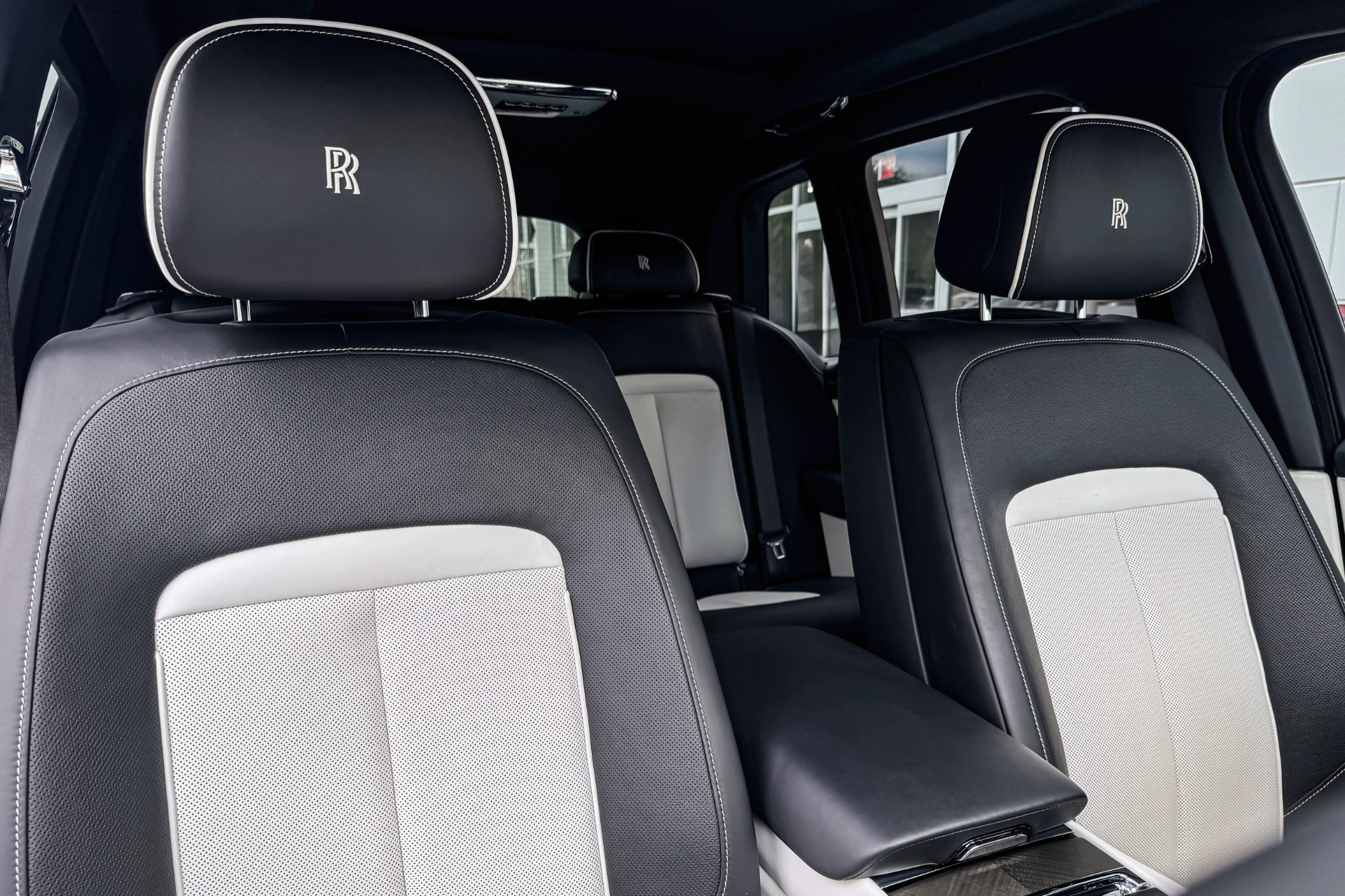 2019 Rolls-Royce Cullinan Image 14