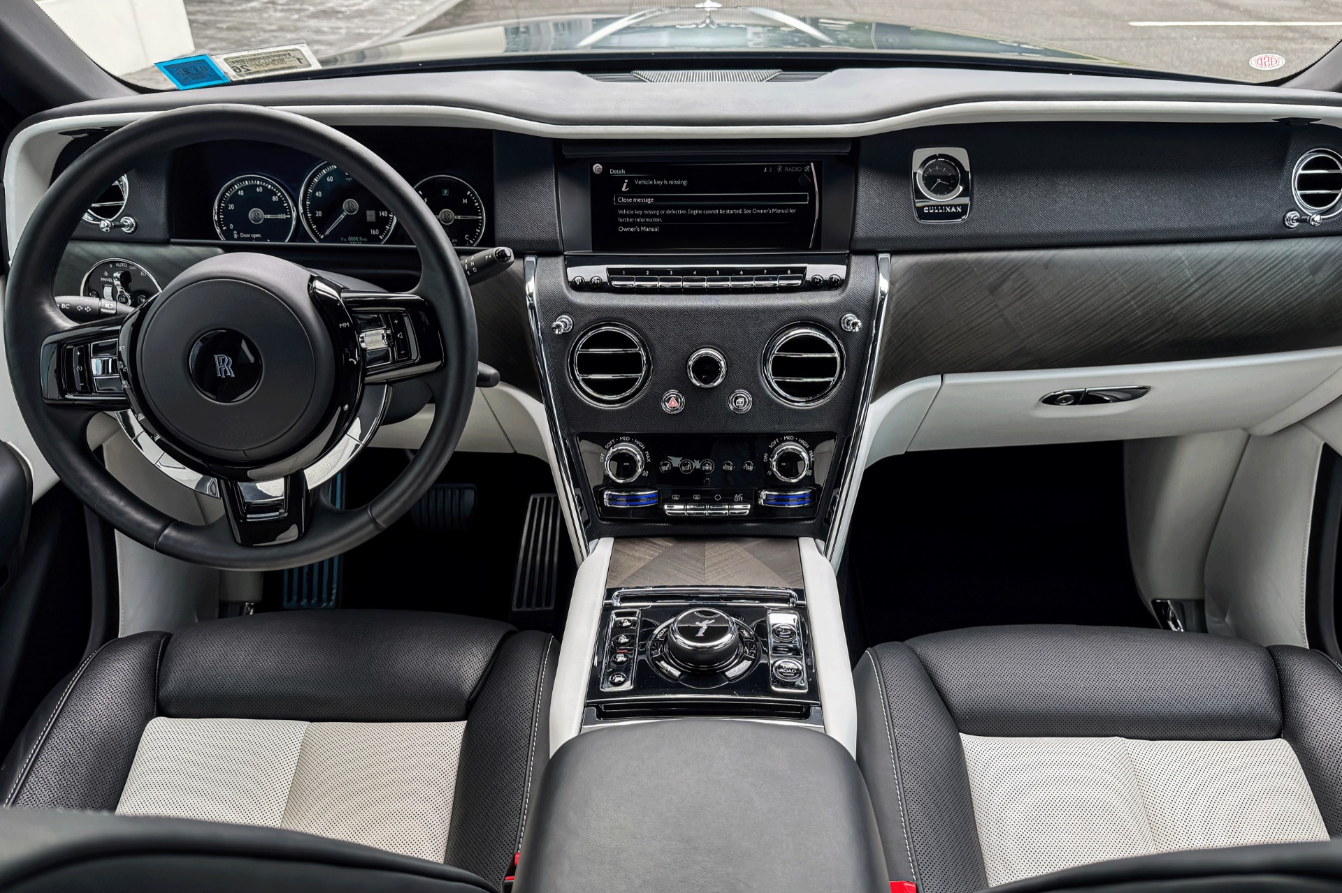 2019 Rolls-Royce Cullinan Image 4
