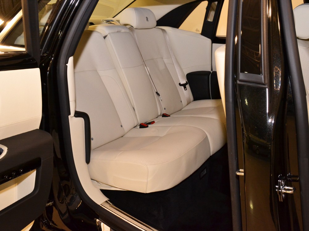2011 Rolls-Royce Ghost Image 22