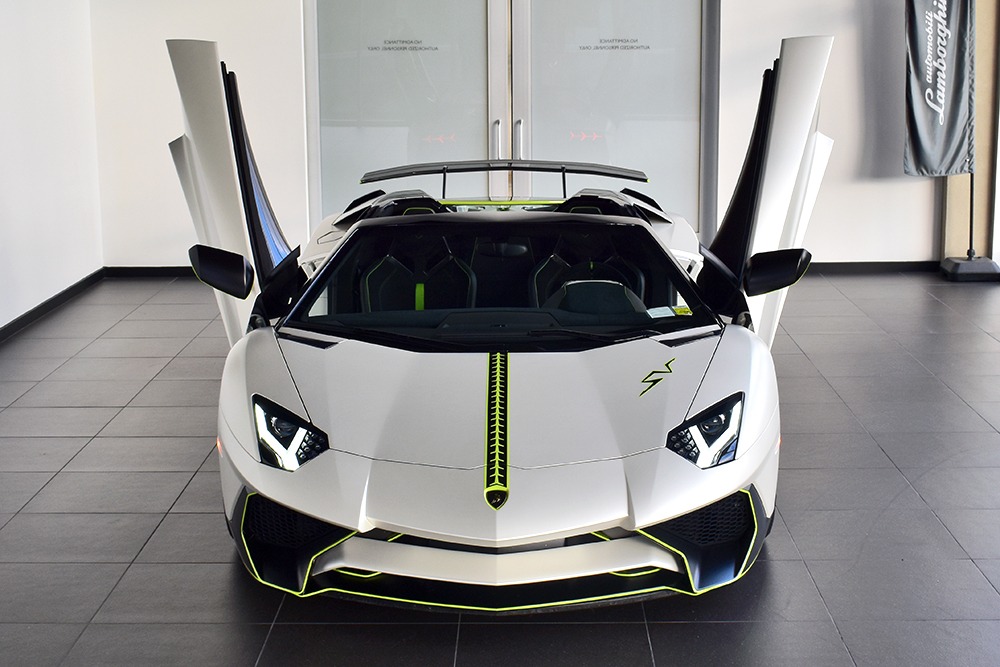 2016 Lamborghini Aventador Image 7