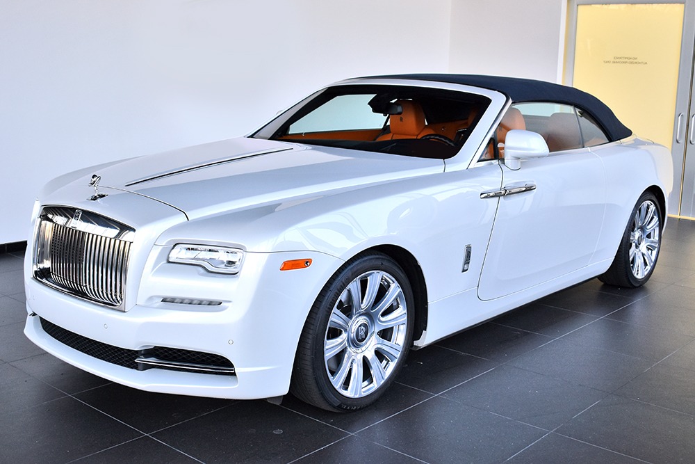 2017 Rolls-Royce Dawn Image 2