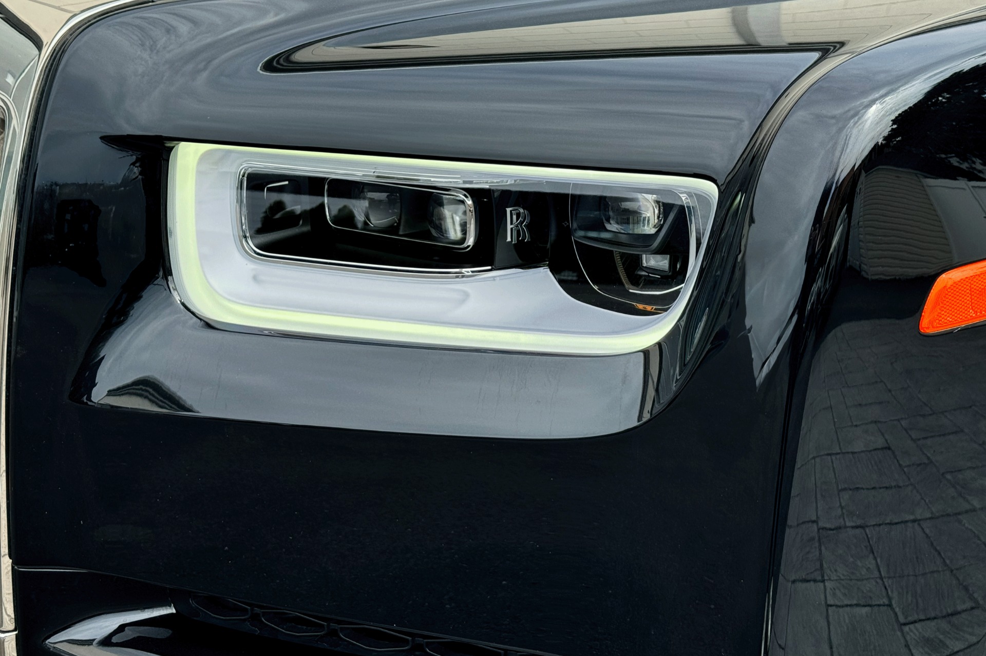 2019 Rolls-Royce Phantom Image 11