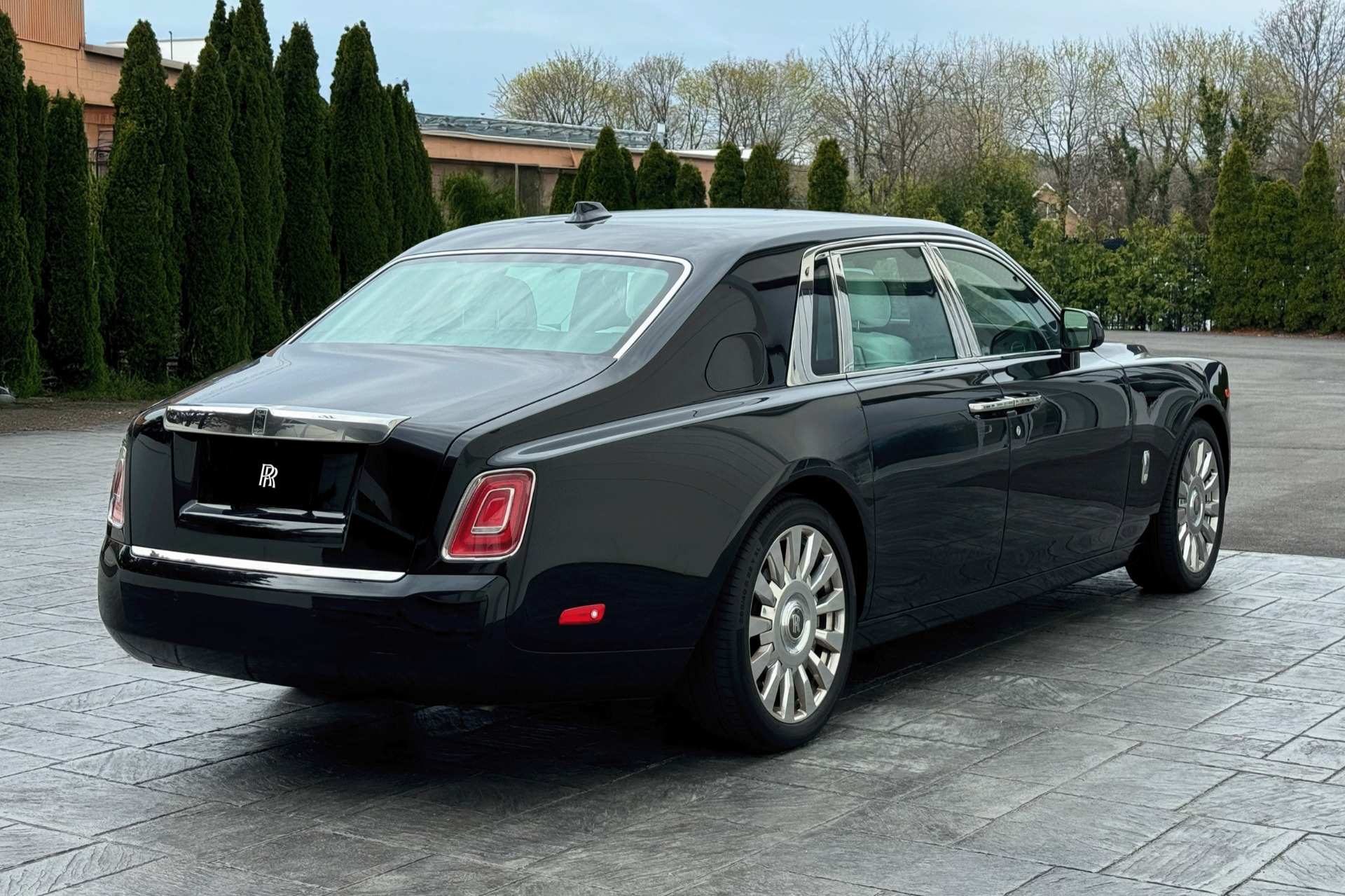 2019 Rolls-Royce Phantom Image 5