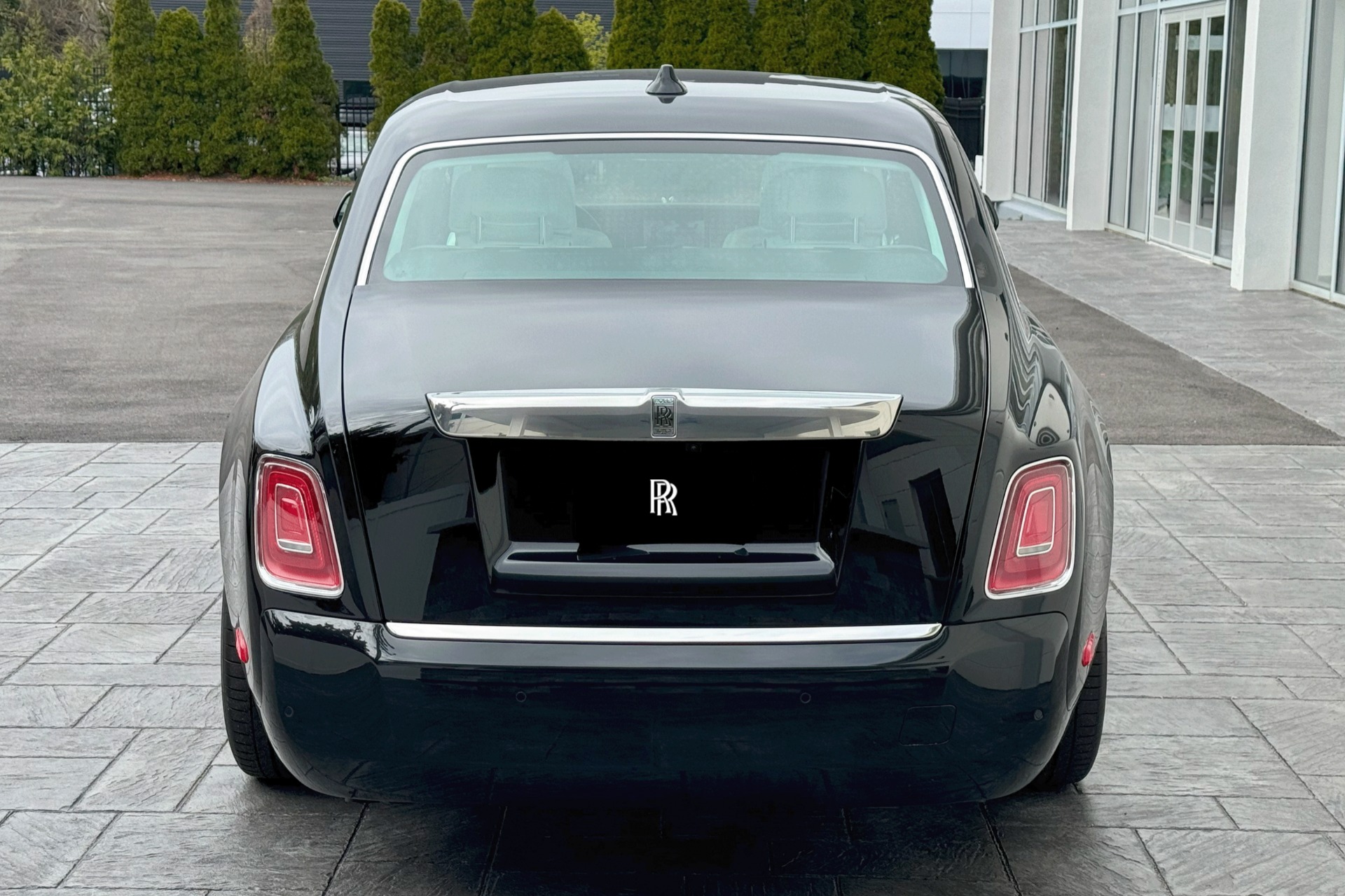 2019 Rolls-Royce Phantom Image 6