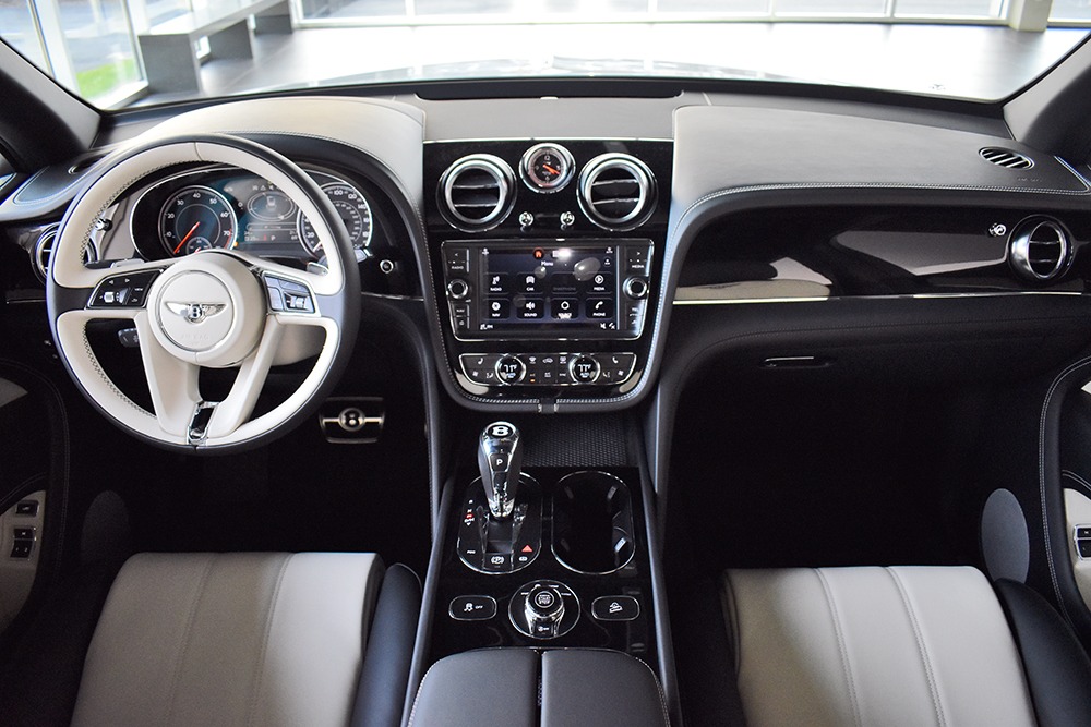 2019 Bentley Bentayga V8 Image 9