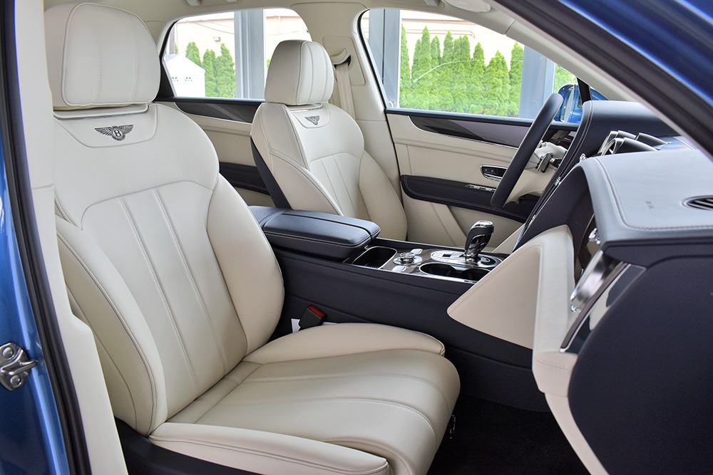 2019 Bentley Bentayga V8 Image 4