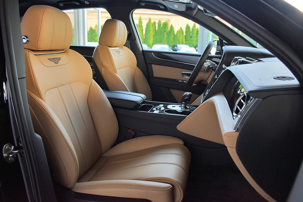 2019 Bentley Bentayga V8 Image 7