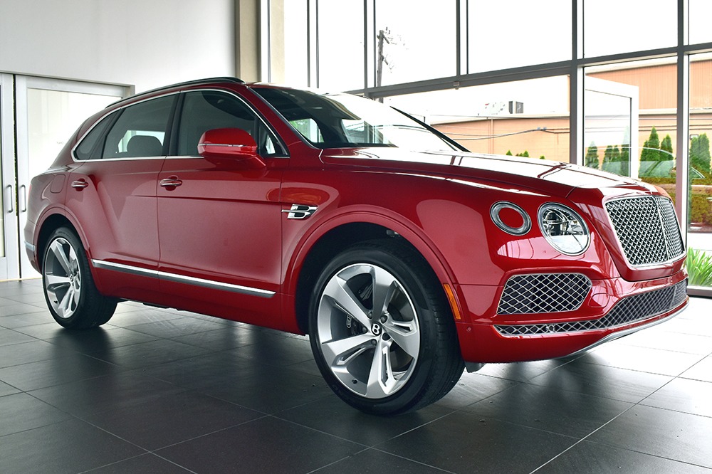 2019 Bentley Bentayga V8 Image 2