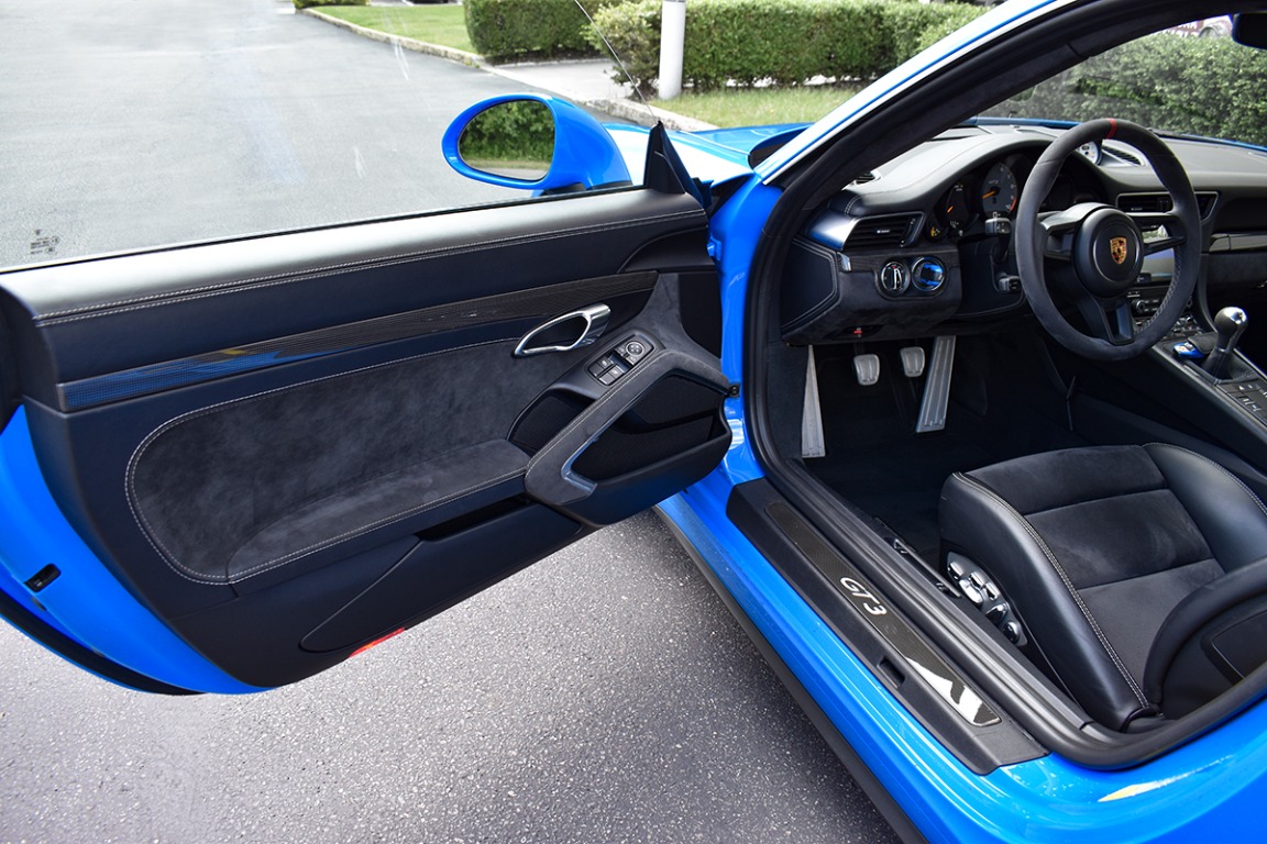 2018 Porsche 911 Image 4