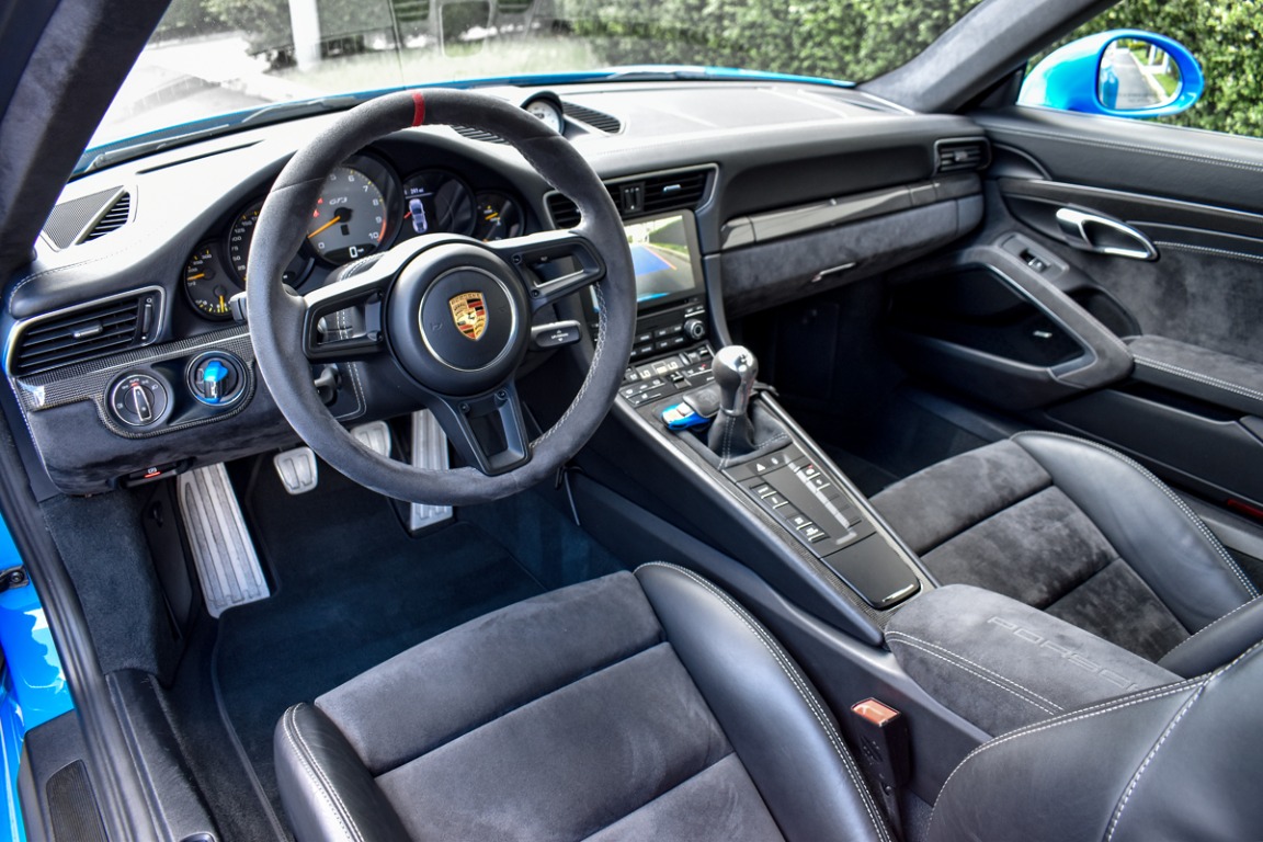 2018 Porsche 911 Image 6