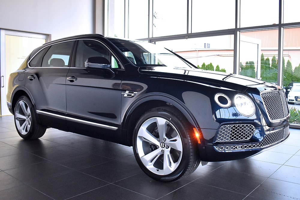 2019 Bentley Bentayga V8 Image 2