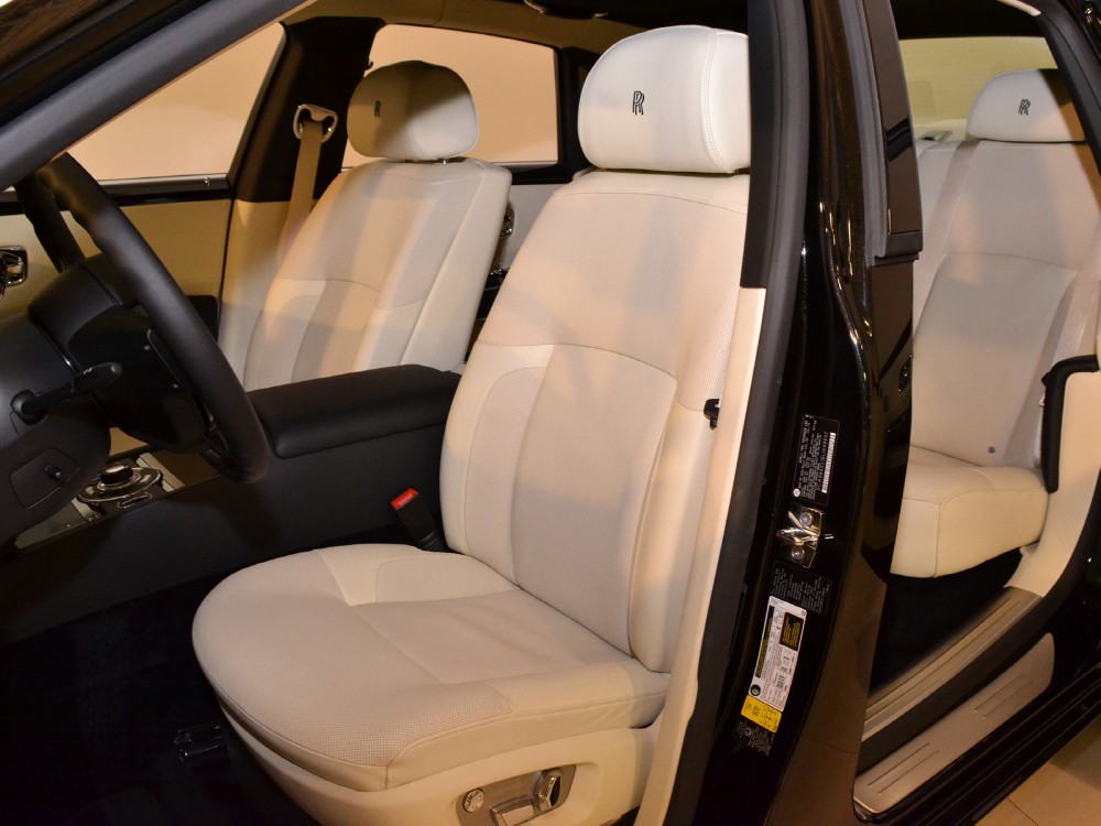 2011 Rolls-Royce Ghost Image 14