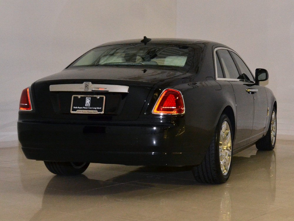 2011 Rolls-Royce Ghost Image 2
