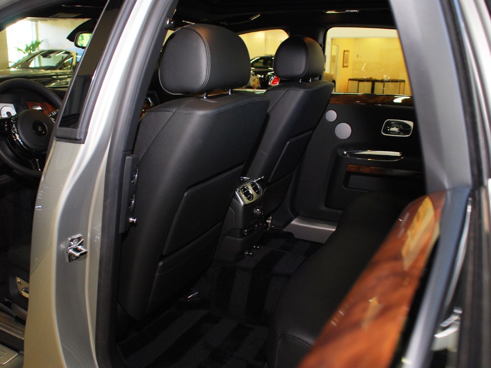 2011 Rolls-Royce Ghost Image 20