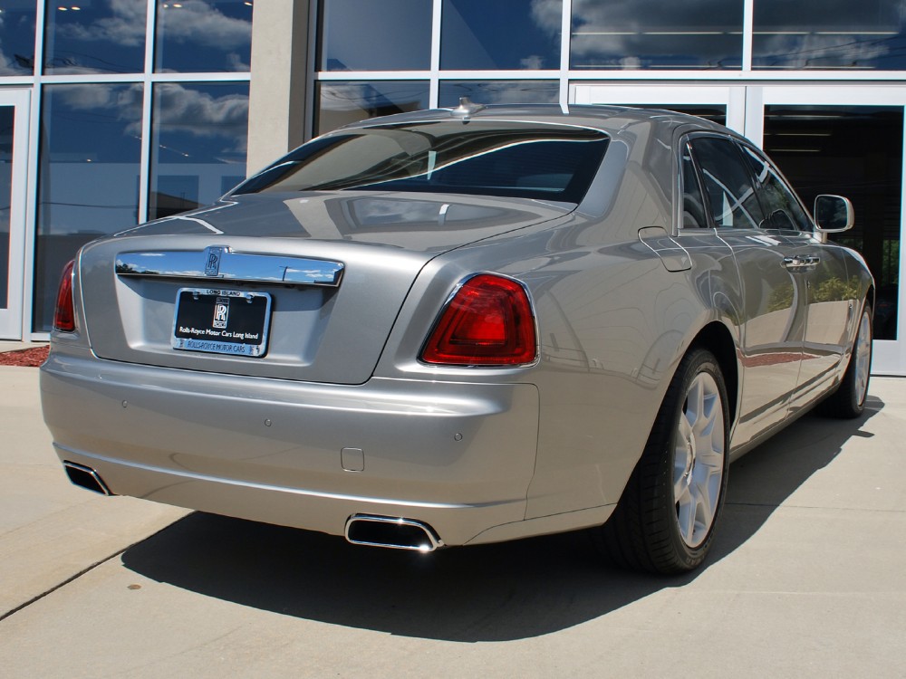 2011 Rolls-Royce Ghost Image 3