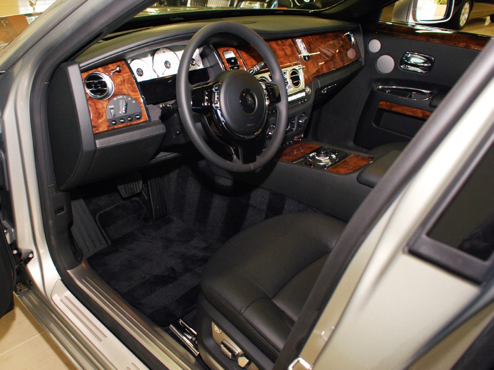 2011 Rolls-Royce Ghost Image 4