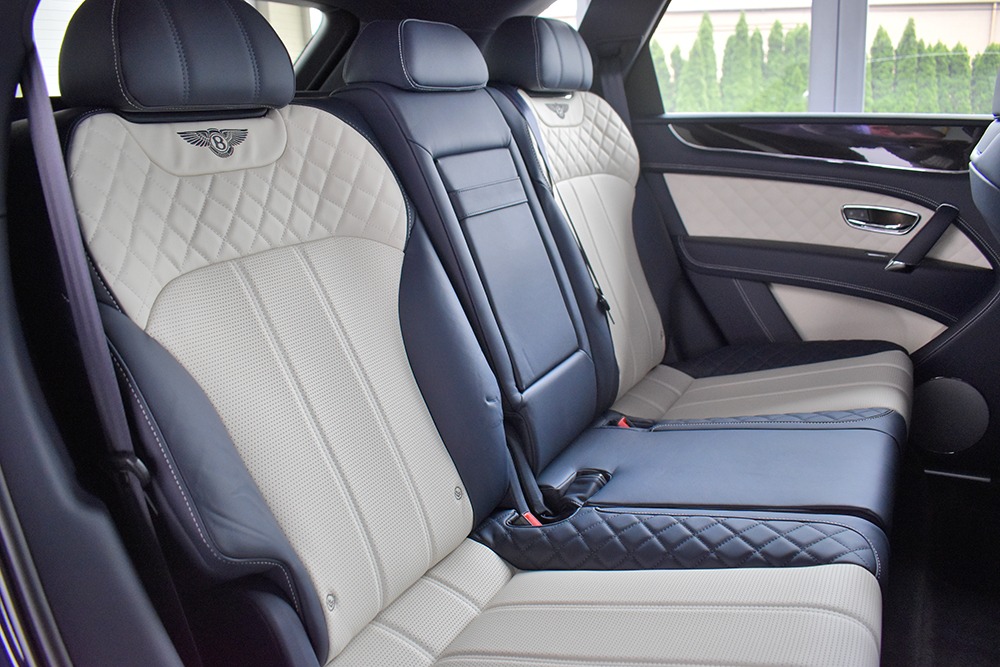 2020 Bentley Bentayga Hybrid Image 12