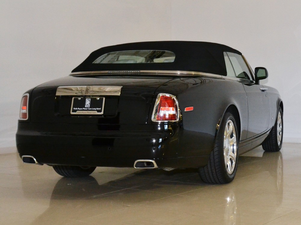 2011 Rolls-Royce Phantom Drophead Coupe Image 17