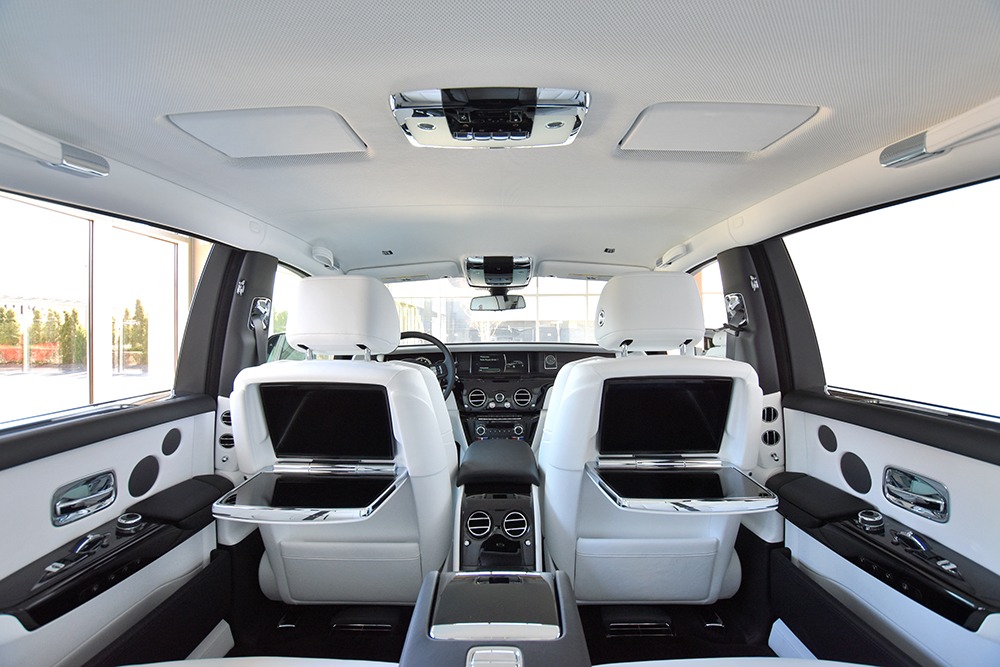 2019 Rolls-Royce Phantom Sedan Image 17