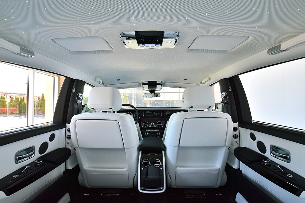 2019 Rolls-Royce Phantom Sedan Image 18