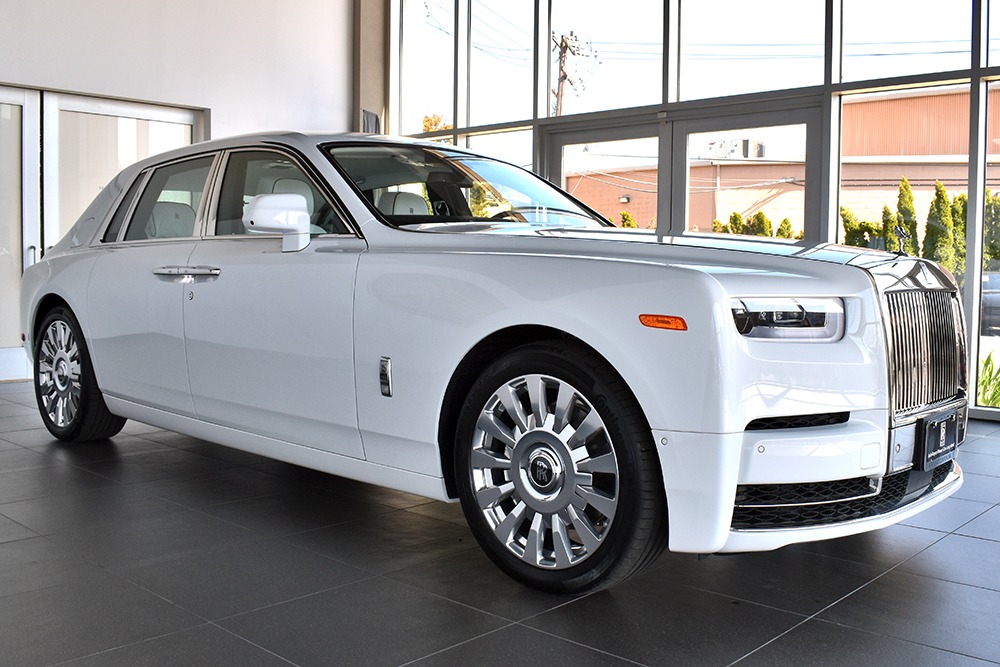 2019 Rolls-Royce Phantom Sedan Image 19
