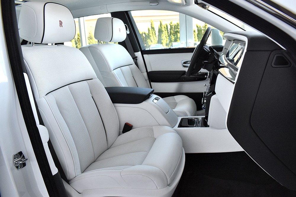 2019 Rolls-Royce Phantom Sedan Image 6