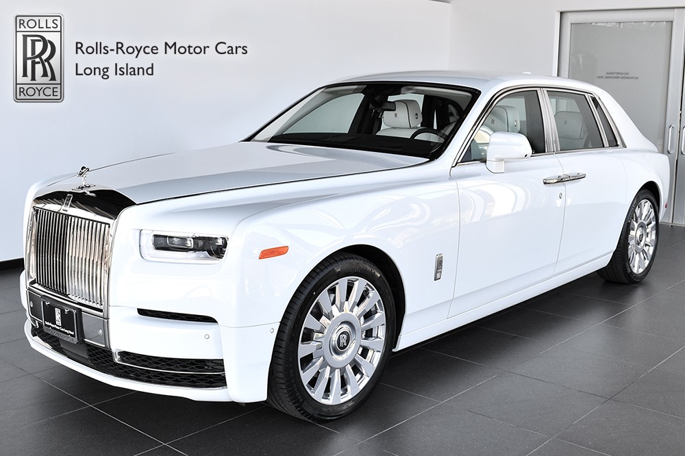 2019 Rolls-Royce Phantom Sedan Image 1