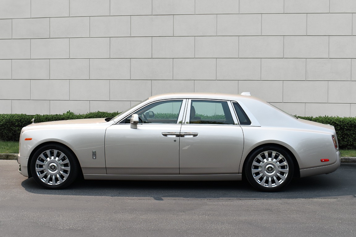 2019 Rolls-Royce Phantom Sedan Image 3