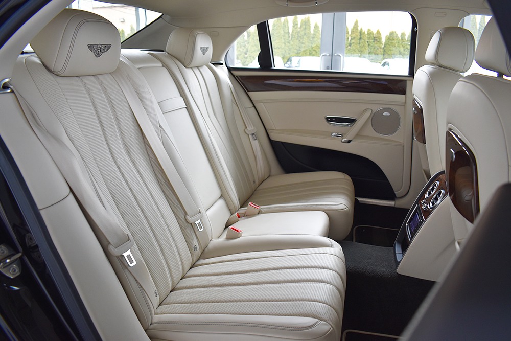 2015 Bentley Flying Spur Image 9