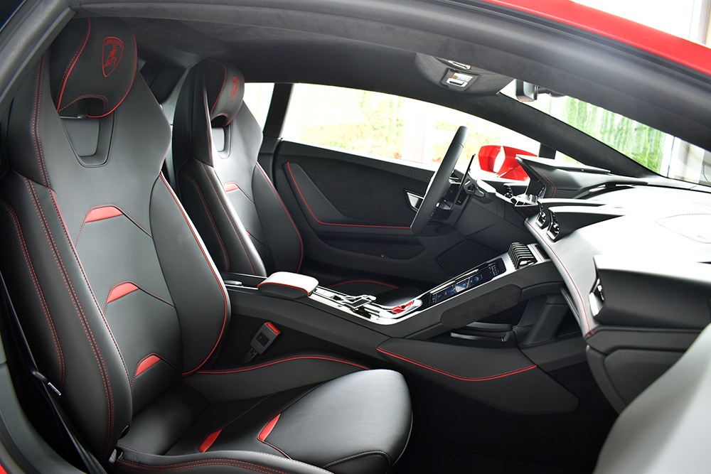 2020 Lamborghini Huracan Image 4